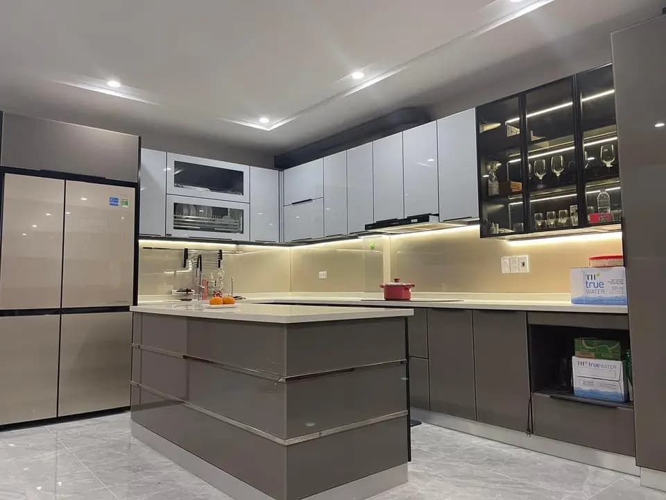 Tủ bếp chữ L kết hợp bàn đảo